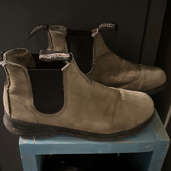 Blundstone olive green Chelsea Boots - Picture 2 of 4